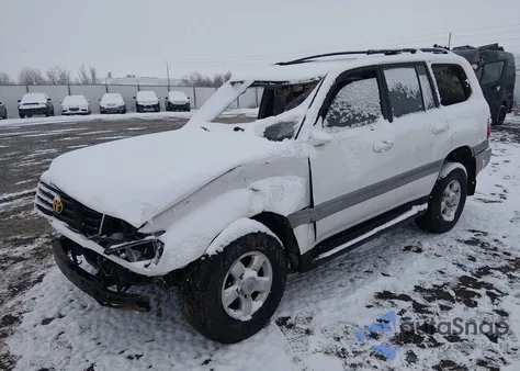 1999 Toyota Land Cruiser z USA, uszkodzony, nr VIN JT3HT05J8X0052650